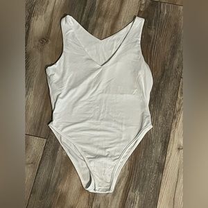 White body suit M